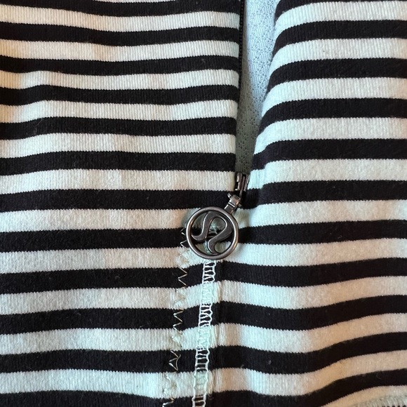 Lulu Lemon yoga jacket - Picture 4 of 4